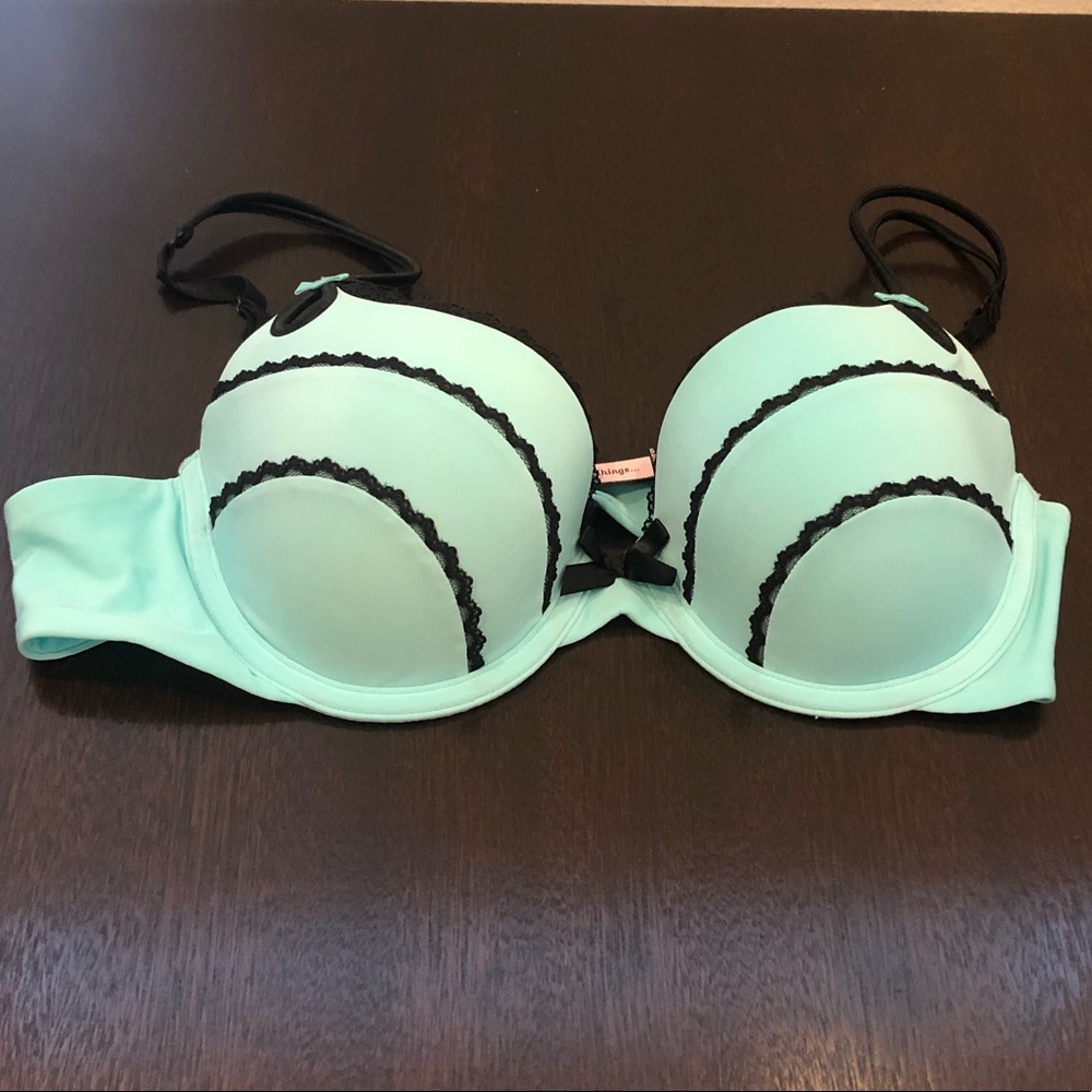 Victoria’s Secret sexy little things, 36B